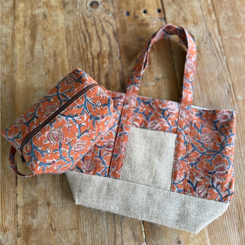 Printed Orange Floral Tote and Pouch Set - Picture 3 of 12